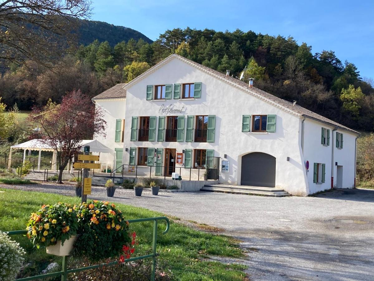 L'Azimut Hotel Senez Luaran gambar